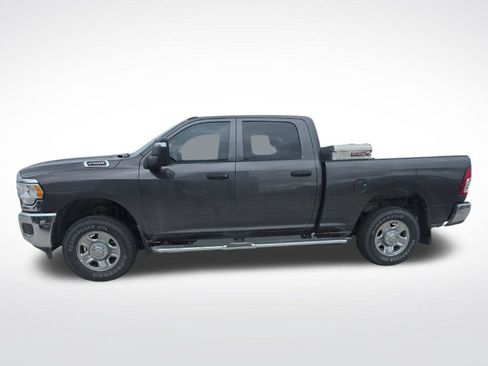 Used 2024 RAM 2500 Tradesman w/ Chrome Appearance Group AWD/4WD image 37