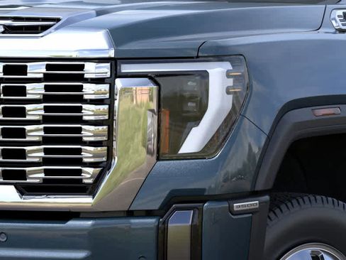 New 2026 GMC Sierra 3500 Denali w/ Denali Reserve Package image 10