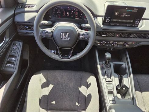 Certified 2023 Honda Accord EX image 12