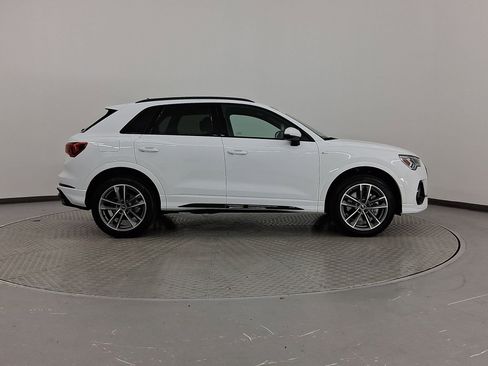 New 2025 Audi Q3 2.0T Premium image 8