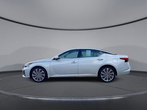 Used 2023 Nissan Altima 2.5 SL AWD/4WD image 5