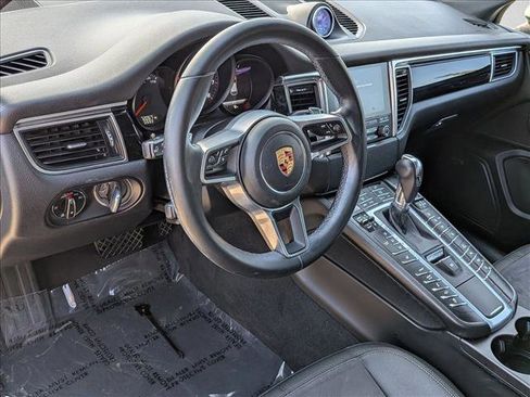 Used 2018 Porsche Macan Sport Edition AWD/4WD image 10