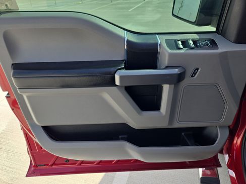 Used 2018 Ford F150 XLT RWD image 13