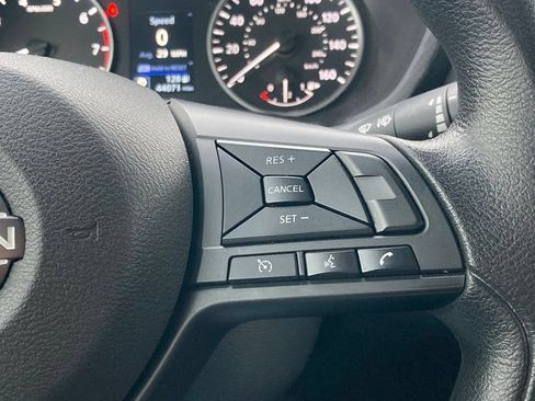 Used 2025 Nissan Sentra S FWD image 17