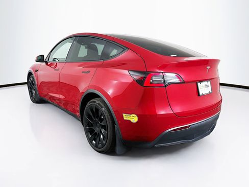 Used 2022 Tesla Model Y Long Range image 5