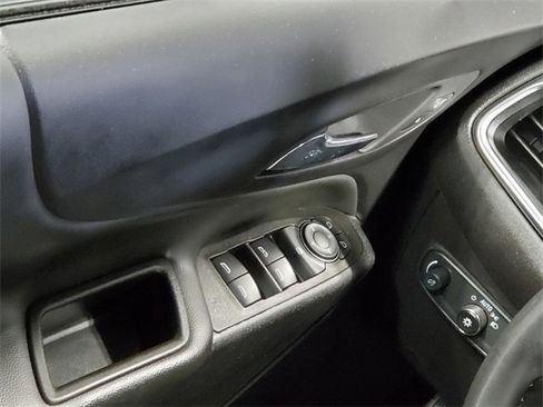 Certified 2024 Chevrolet Equinox LT image 21