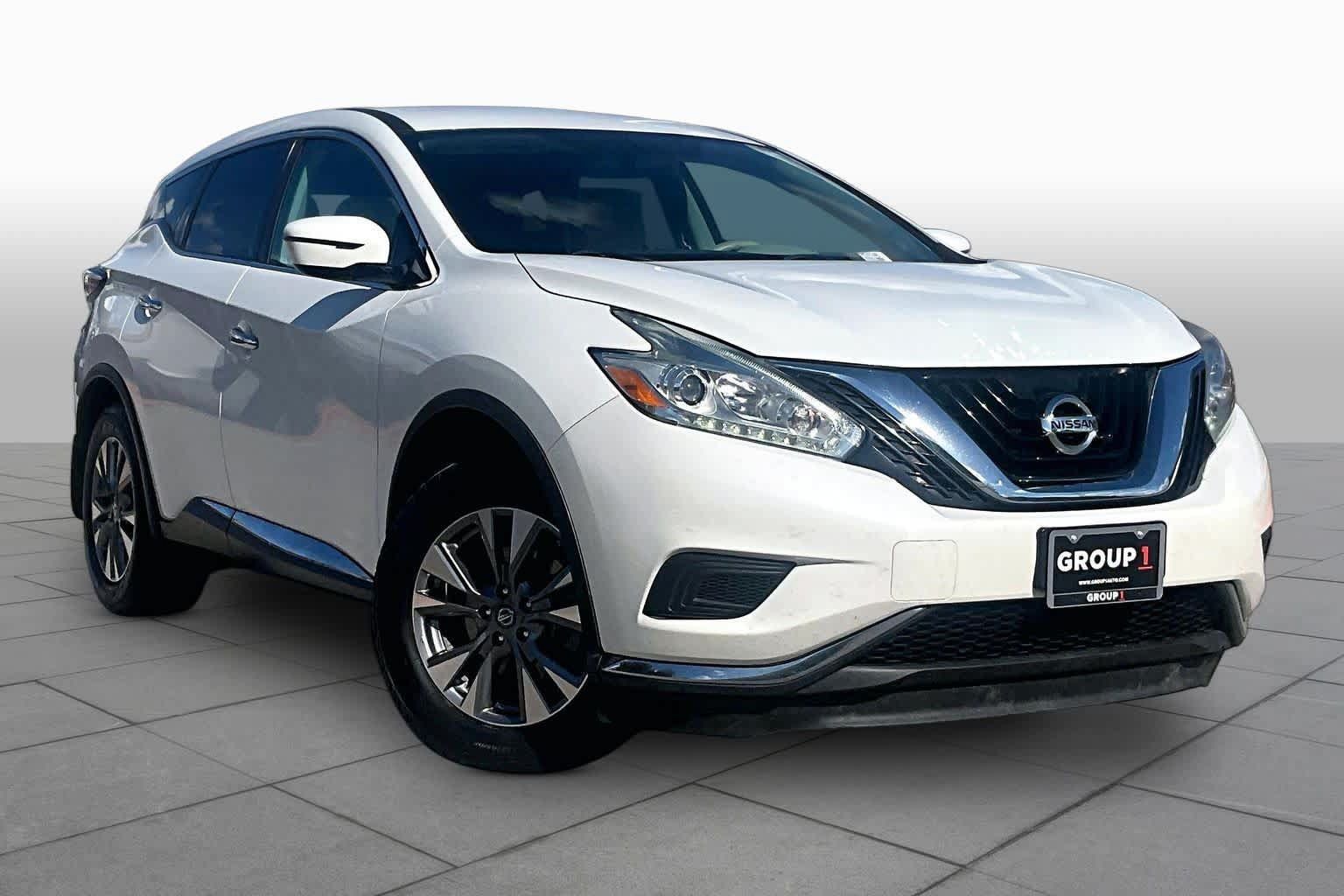 Used 2016 Nissan Murano S w/ Navigation Package FWD image 3