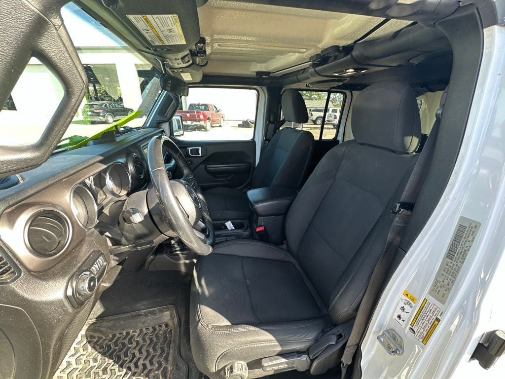 Used 2019 Jeep Wrangler Unlimited Sport S AWD/4WD image 5