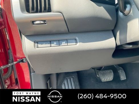 Used 2023 Nissan Pathfinder SL w/ Black Appearance Package AWD/4WD image 20