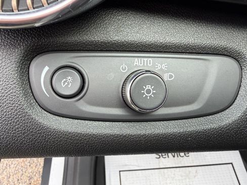 Certified 2024 Chevrolet Trax ACTIV FWD image 14
