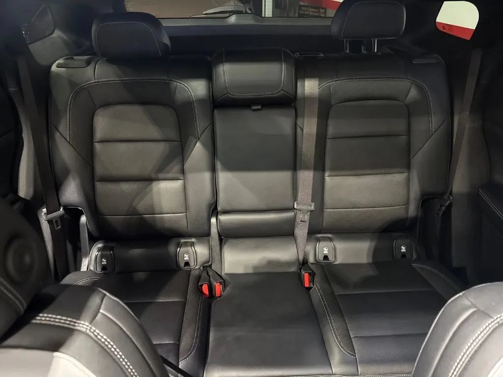 Used 2024 Chevrolet Blazer EV LT AWD/4WD image 18