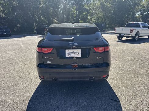 Used 2020 Jaguar F-PACE Premium image 6