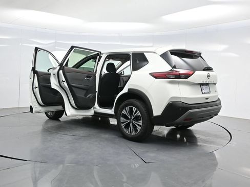 Used 2023 Nissan Rogue SV FWD image 47