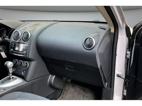 Used 2015 Nissan Rogue S w/ Convenience Package AWD/4WD image 45