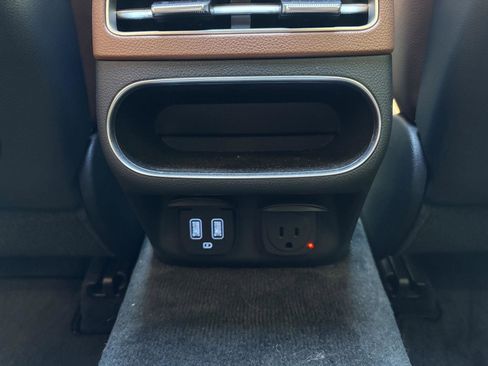 Used 2025 Genesis GV70 2.5T w/ Advanced Package AWD/4WD image 24