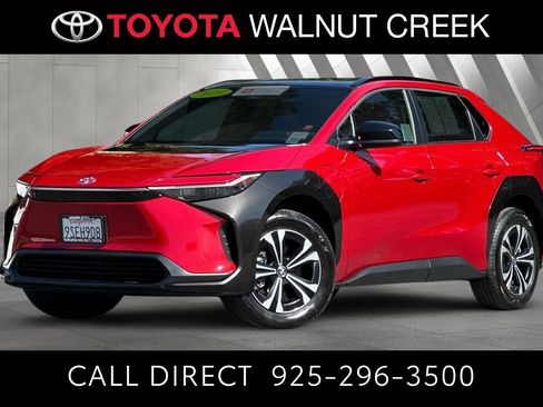 Certified 2024 Toyota bZ4X FWD image 1