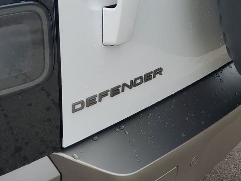 New 2026 Land Rover Defender 110 S image 6