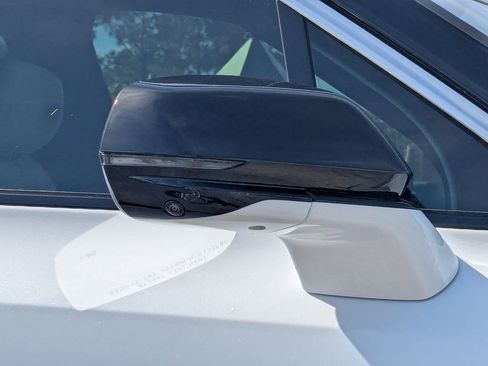 New 2026 Cadillac Vistiq Luxury w/ LPO, Floor Liner Package image 10