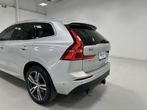 Used 2019 Volvo XC60 T6 Momentum w/ Premium Package AWD/4WD image 14