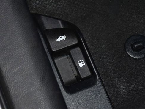 Used 2024 Toyota Corolla LE image 22