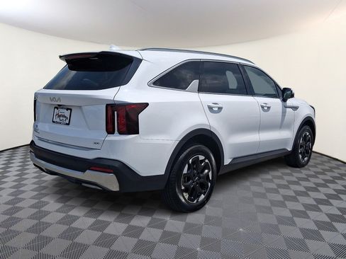 Certified 2024 Kia Sorento S AWD/4WD image 6
