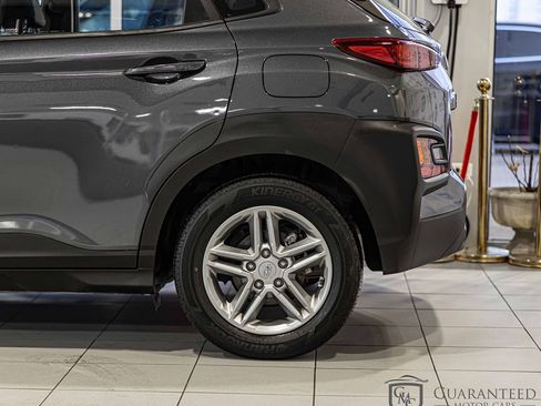 Used 2021 Hyundai Kona SE image 8