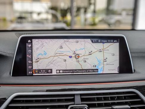 Used 2019 BMW 740i w/ M Sport Package RWD image 23