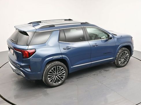 New 2026 GMC Terrain Denali w/ LPO, Black Badging Package image 5