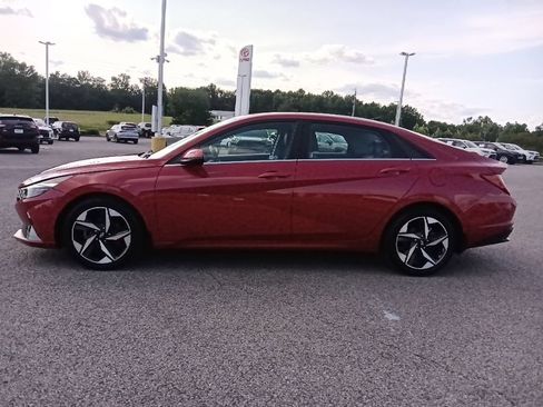 Used 2023 Hyundai Elantra Limited FWD image 6