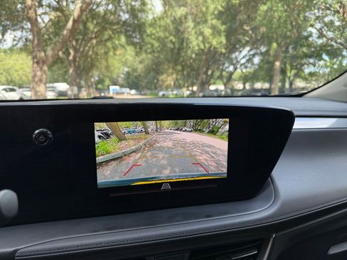Used 2025 Buick Encore GX Preferred FWD image 21