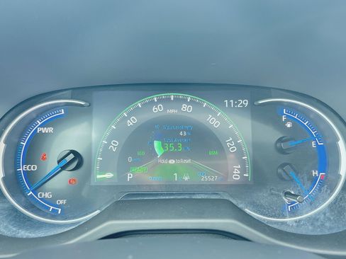 Used 2023 Toyota RAV4 XLE image 17