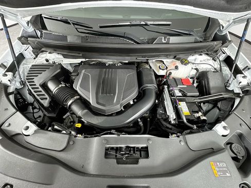 Used 2024 Chevrolet Traverse LT w/ Midnight/Sport Edition image 21