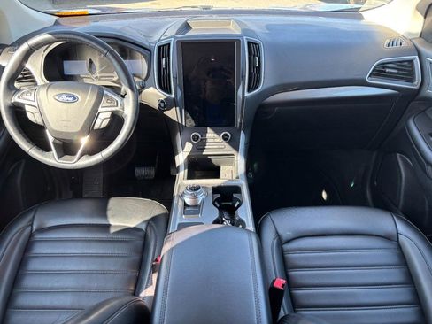Used 2024 Ford Edge SEL w/ Convenience Package image 14
