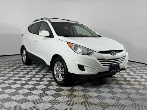 Used 2012 Hyundai Tucson GLS FWD image 3