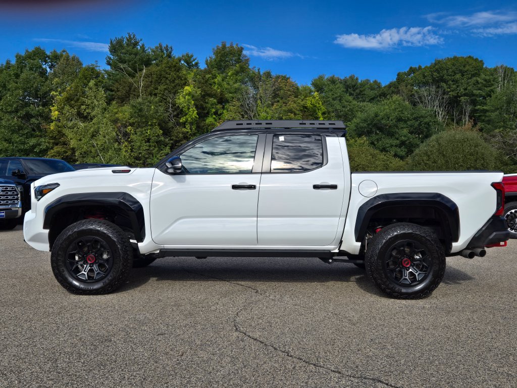 Used 2025 Toyota Tacoma TRD Pro AWD/4WD image 2