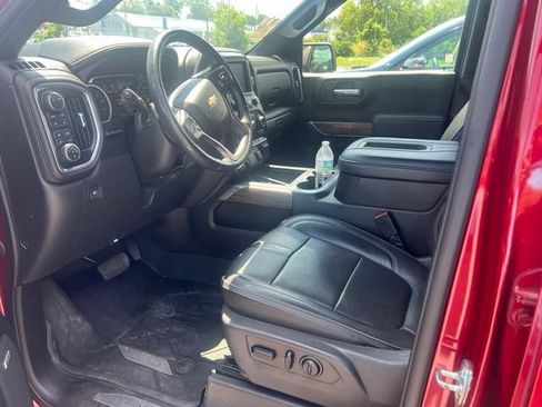 Used 2020 Chevrolet Silverado 1500 High Country w/ Technology Package AWD/4WD image 10
