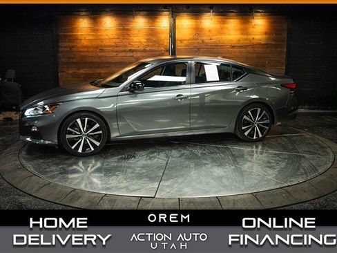 Used 2022 Nissan Altima 2.5 SR FWD image 1