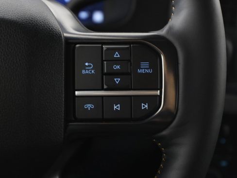 Used 2024 Ford F450 Platinum w/ FX4 Off-Road Package image 20