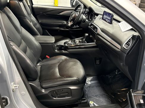 Certified 2021 MAZDA CX-9 Touring w/ Touring Premium Package image 16