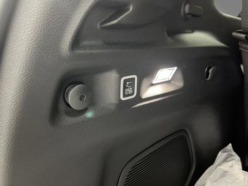 New 2026 Jeep Grand Cherokee L Limited image 16