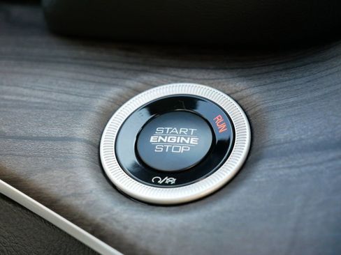 Certified 2025 Jeep Grand Cherokee L Limited w/ Luxury Tech Group II image 53