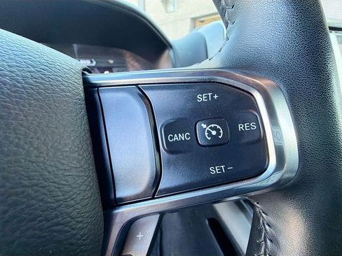 Used 2024 RAM 1500 Laramie image 41