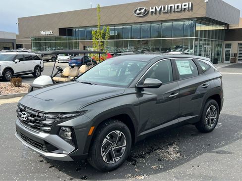New 2026 Hyundai Tucson Blue SE AWD/4WD image 1