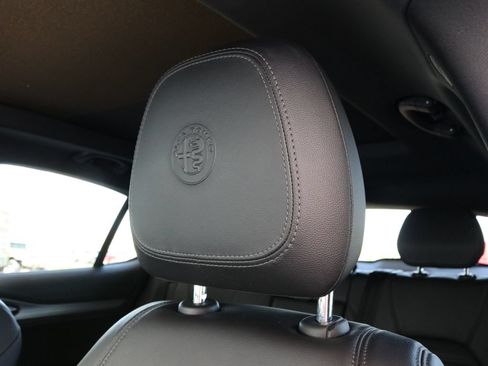 Used 2019 Alfa Romeo Stelvio Ti Sport w/ Quick Order Package 22S Sport AWD/4WD image 25