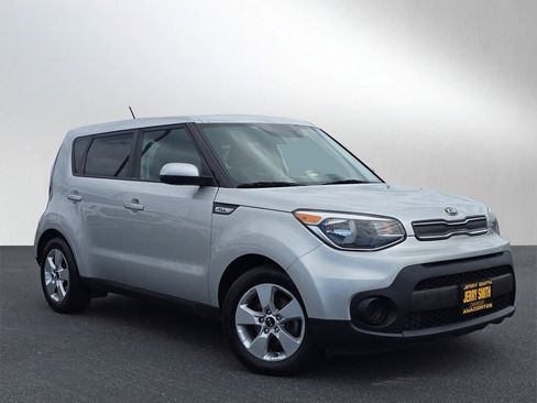Used 2018 Kia Soul image 32