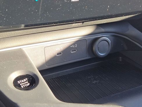 New 2026 Nissan Sentra SR w/ Floor Mat Package image 23