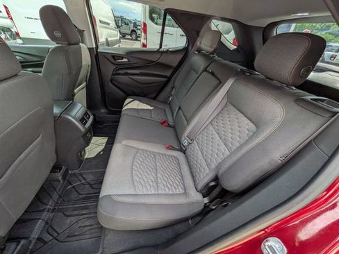 Used 2020 Chevrolet Equinox LT AWD/4WD image 16