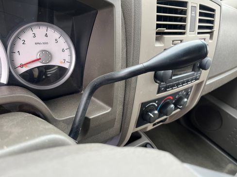 Used 2005 Dodge Dakota SLT image 11