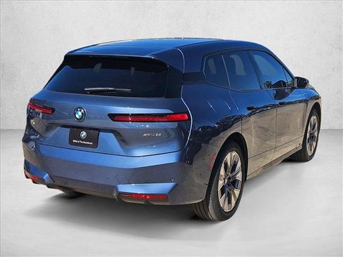 Used 2026 BMW iX xDrive60 image 5