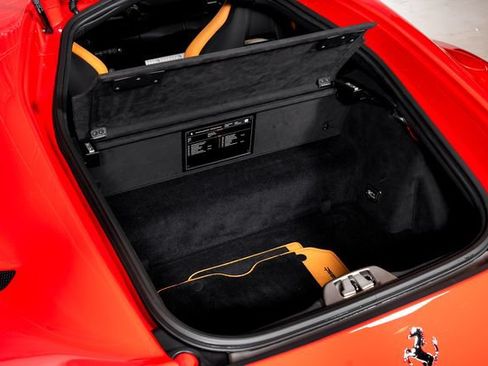 Certified 2019 Ferrari 812 Superfast RWD image 10